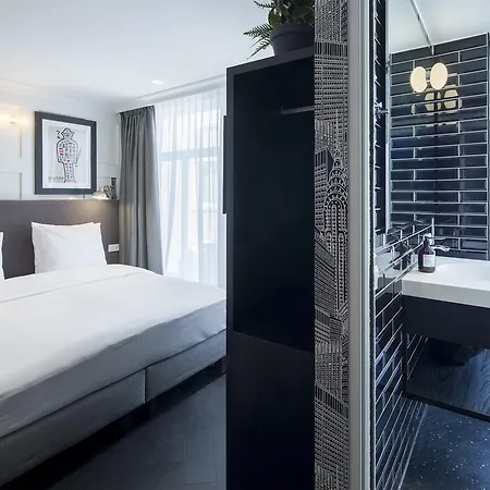 Отель The Highland House Амстердам