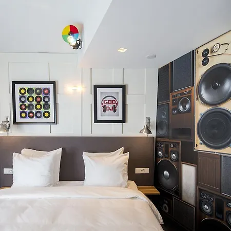 The Highland House Отель 4*
