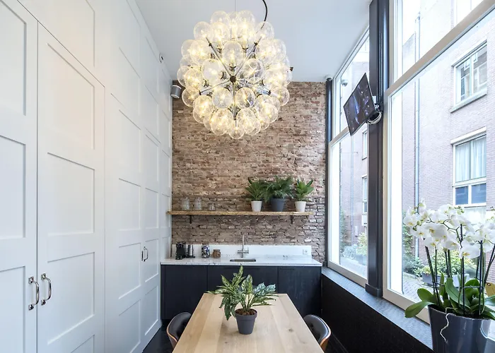 The Highland House 4* Amsterdam