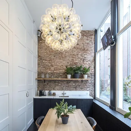 The Highland House 4* Amsterdam